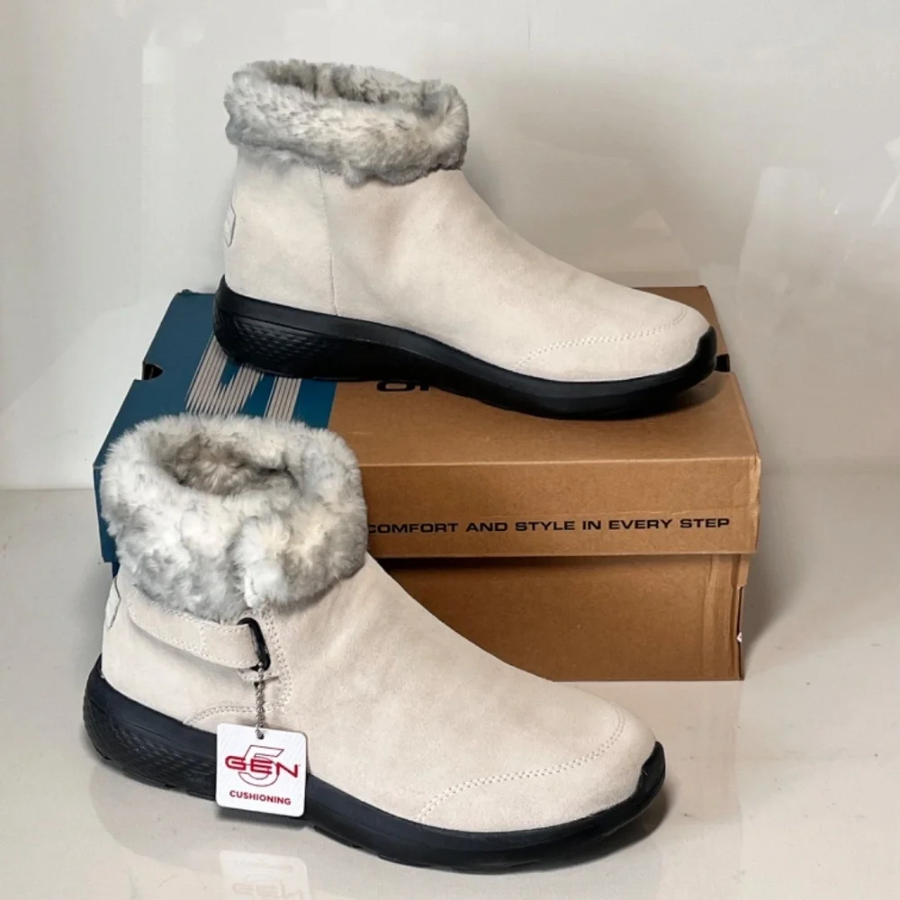 Skechers On the GO City 2 Cuddle Up Suede and Faux Fur Ankle Boots - Picture 5 of 7